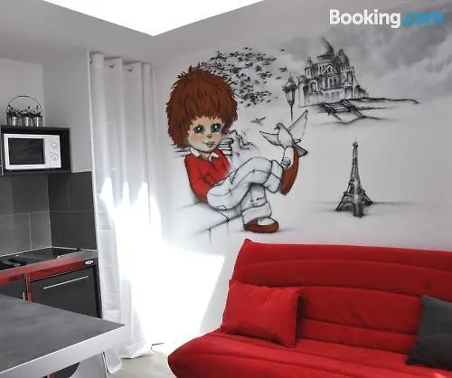 Beatrice Et Emmanuel Meuble Eiffel Aparthotel Paris 0*,  France