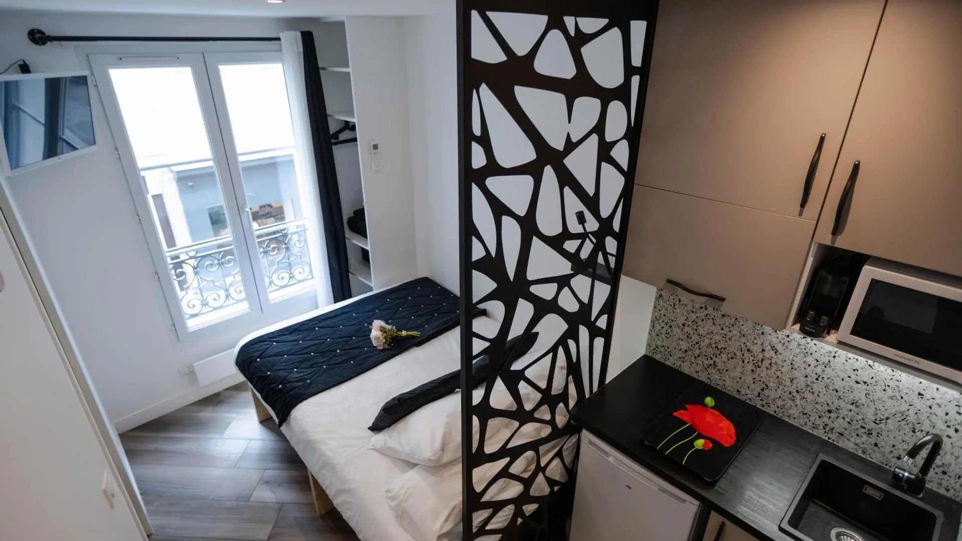 Beatrice Et Emmanuel Meuble Eiffel Lejlighedshotel Paris